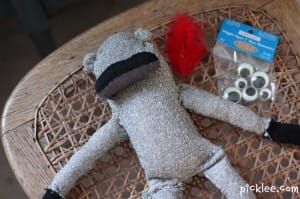 how to make sock monkey eyes hair 11