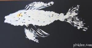 fish stamp painting diy1