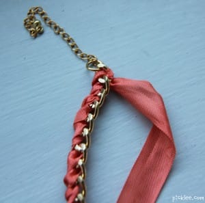 ribbon wrapped chain bracelet2