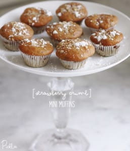 strawberry crumb mini muffins