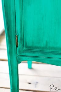 emerald green cabinet chalk paint3