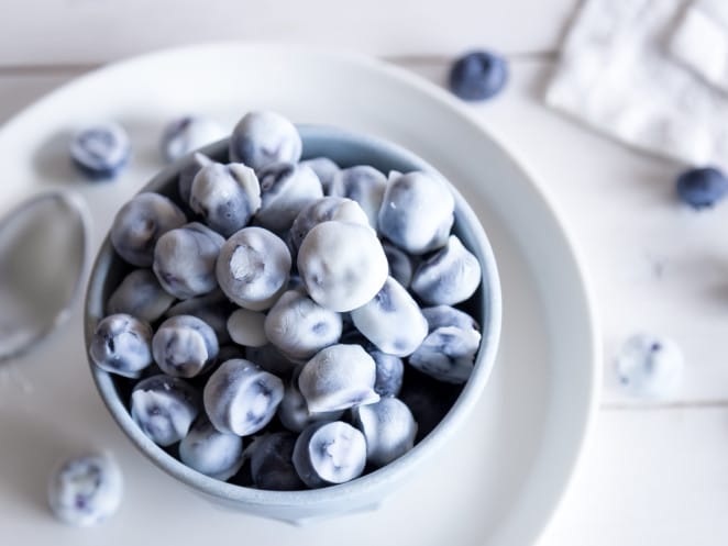 Frozen Yogurt blueberry Bites
